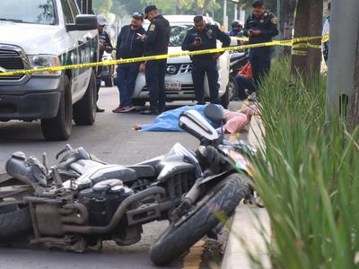 La Semovi retirará constancia de registro a aplicaciones que ofrezcan viajes en moto