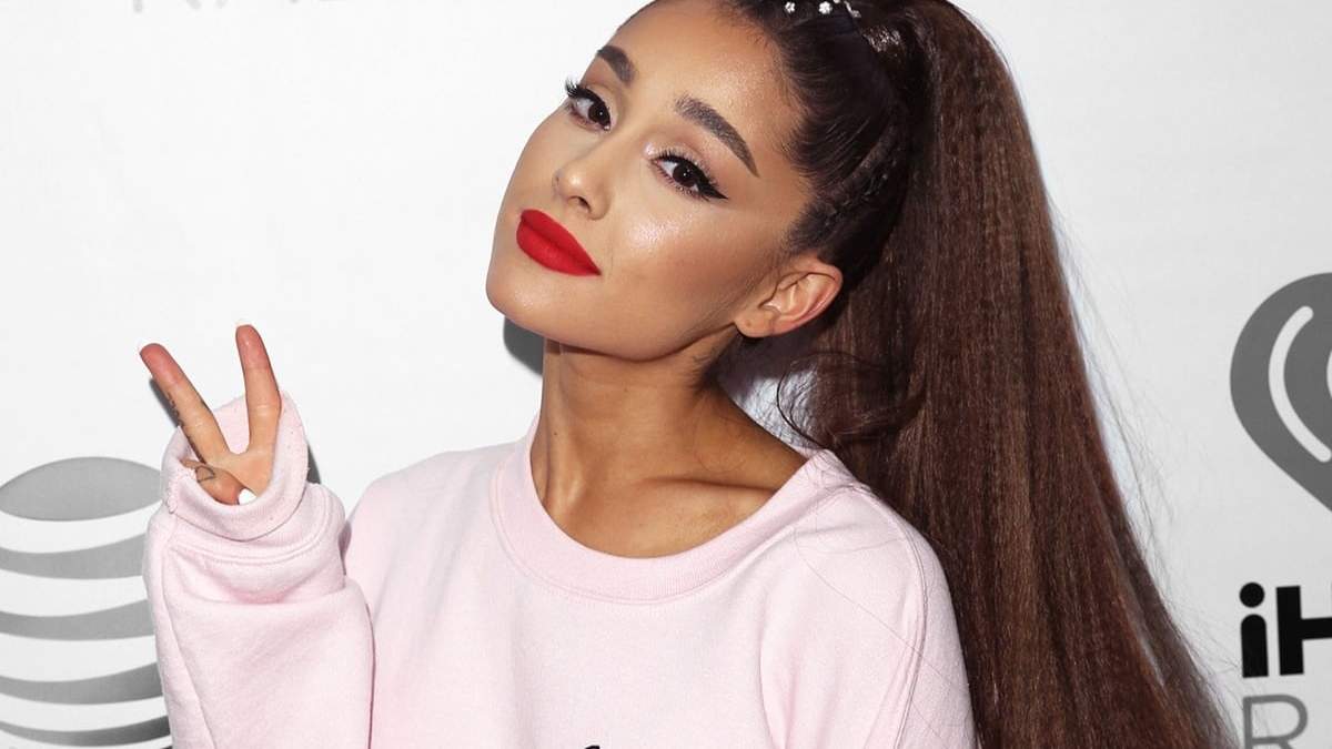 Ariana Grande: (Instagram)