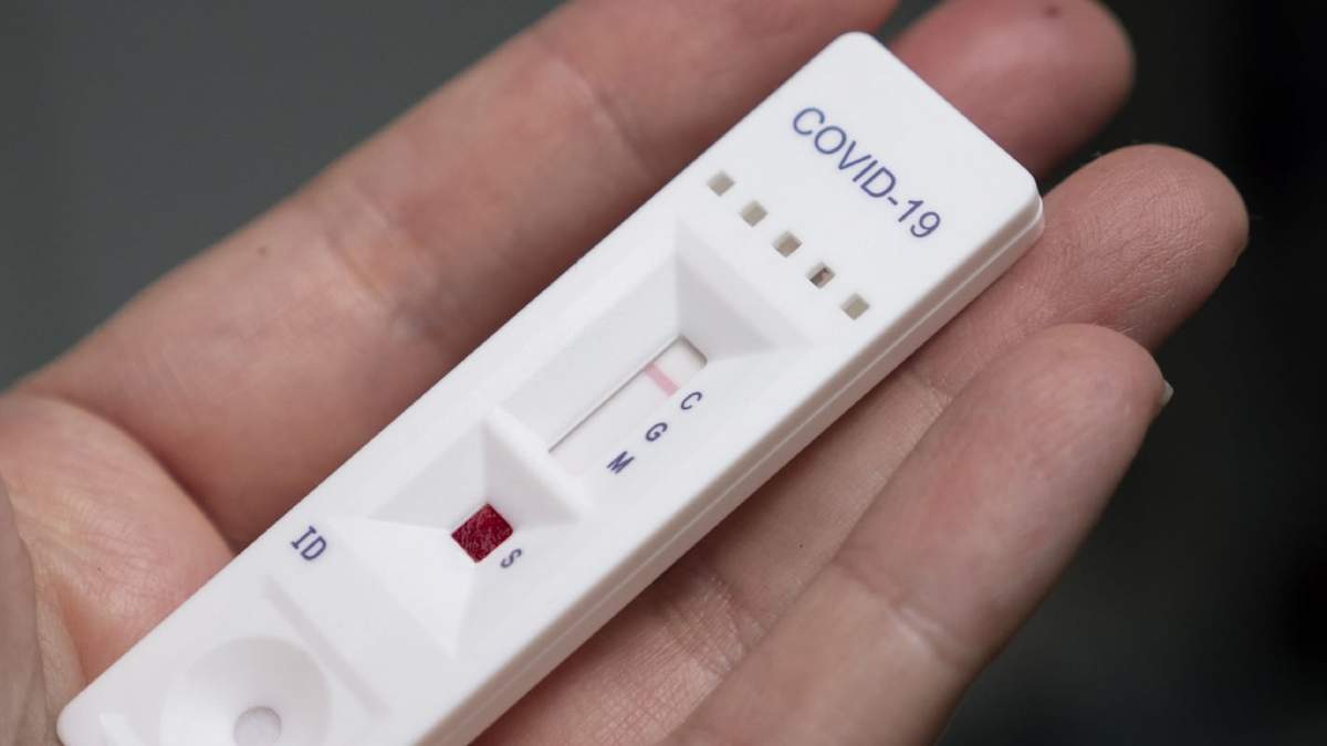 Autotest de coronavirus. Fuente: (Twitter)