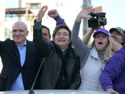 Seis gobernadores negocian un frente de centro para enfrentar a Milei