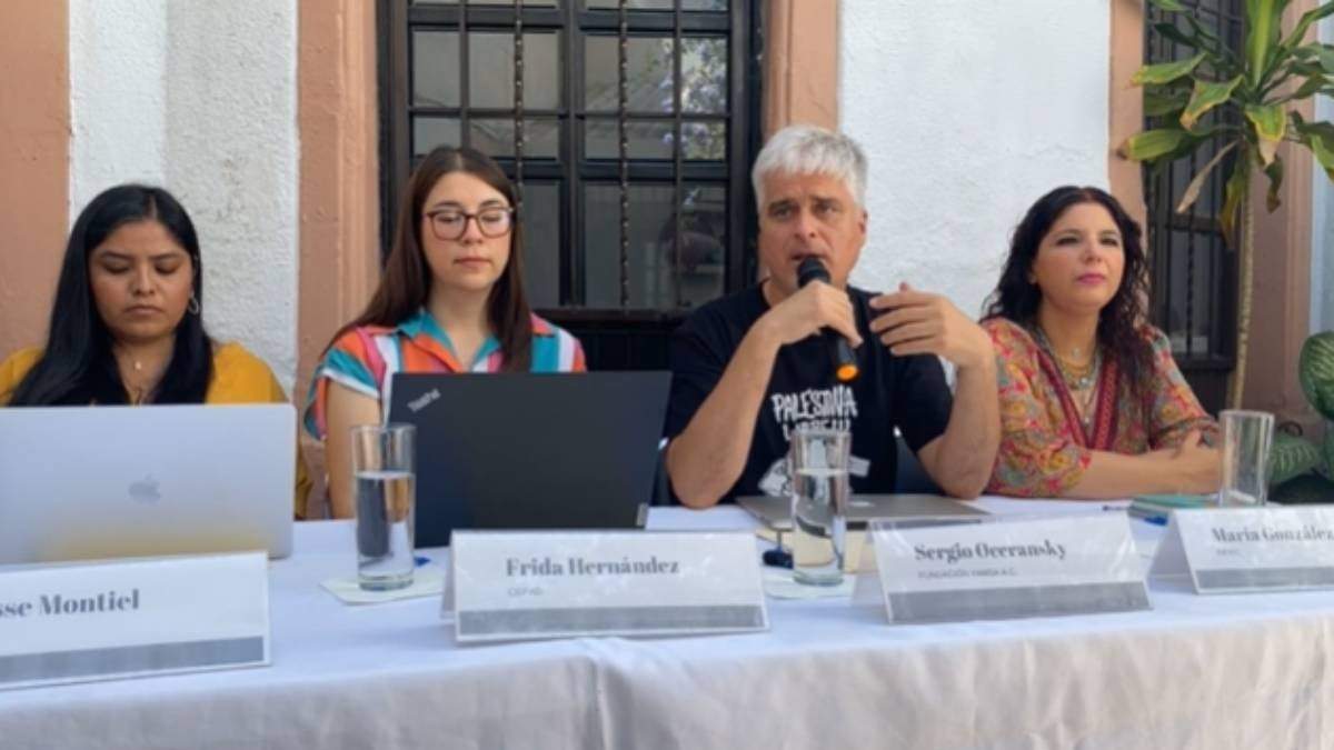 Sergio Oceransky Losana, director de la fundación Yansa, en una rueda de prensa tras su detención