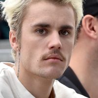 ¡Orgulloso de esto! Justin Bieber continúa mostrando partes de "Stuck Whit You"