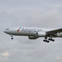 Aeropuerto de Ezeiza: un avión sufrió un accidente en pleno vuelo hacia Miami y debió regresar