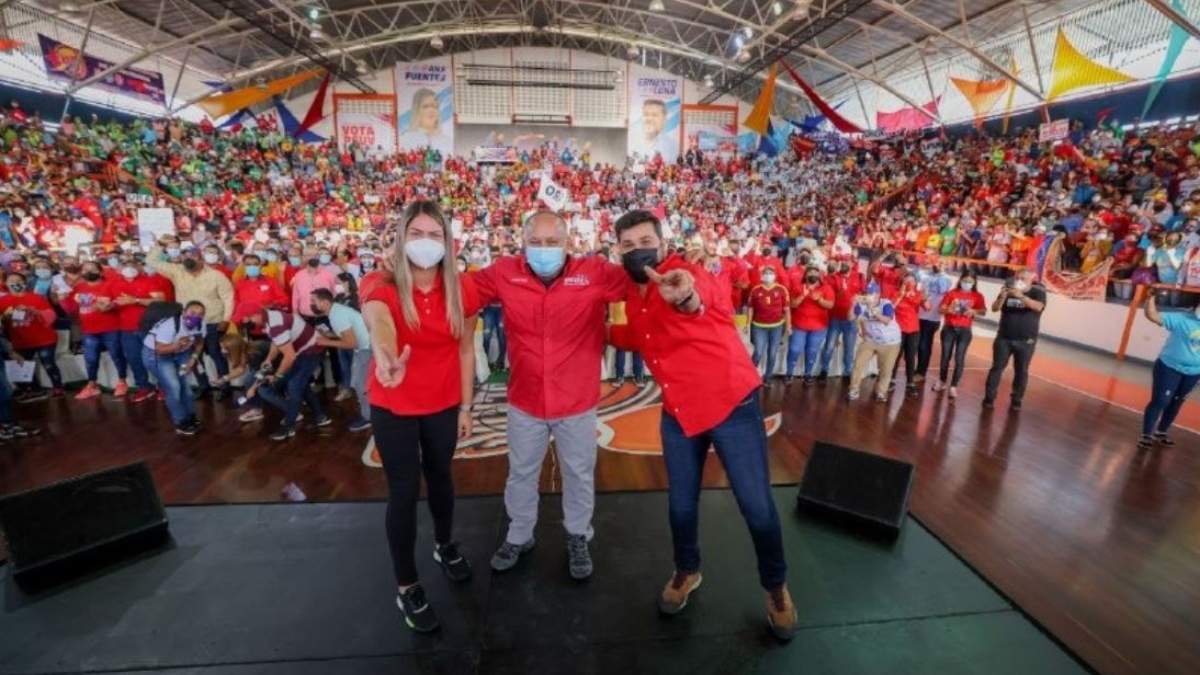 Campaña del oficialista Partido Socialista Unido de Venezuela