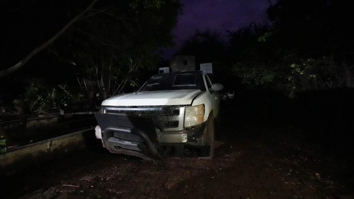 Camiones "Monstruos" como se les conoce a los vehículos blindados artesanalmente que son usados por los distintos grupos del crimen organizado en Michoacán