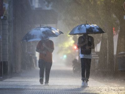 El SMN activó la alerta meteorológica a cuatro provincias por viento y tormentas