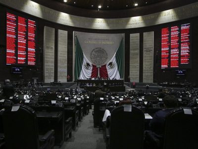 Diputados aprueban regular mensajes de odio y violencia en redes