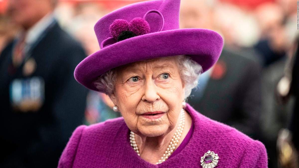 La Reina Isabel vive una nueva crisis. Fuente: (Instagram)