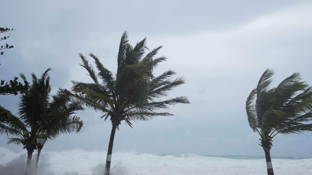 El paso del huracán Beryl por Barbados
