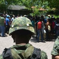 Enfrentamiento entre soldados y pobladores deja 30 heridos en Zitlala