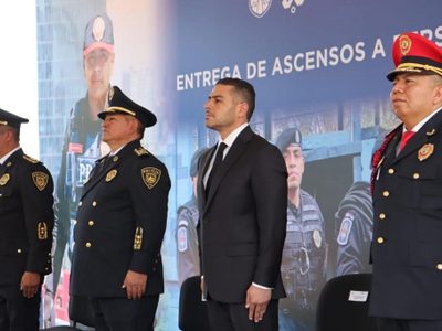 García Harfuch ascendió a 14 policías que detuvieron a integrantes del CJNG