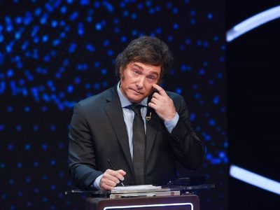 La confianza en el Gobierno retrocedió en enero, aunque supera la de otras gestiones y el promedio reciente