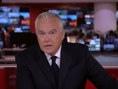 Expresentador de la BBC es acusado por imágenes indecentes de menores de edad
