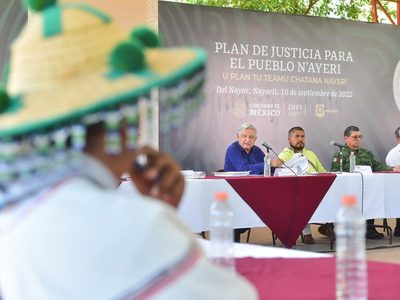 AMLO promete reintegrar tierras ganaderas a comunidades indígenas de Jalisco y Nayarit