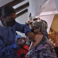El INE vigilará que no se vuelva a pedir la credencial para aplicar la vacuna