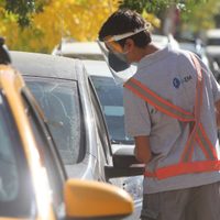 Importante: desde el miércoles todos deberán pagar estacionamiento en Neuquén
