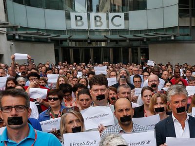 Embestida conservadora contra la BBC