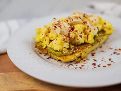 Tostados keto sin harina común: con 1 huevo y estos ingredientes, prepará la versión más proteica y rica