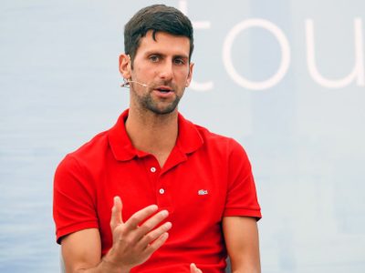 Djokovic y su esposa dan positivo a covid-19 tras el polémico Adria Tour