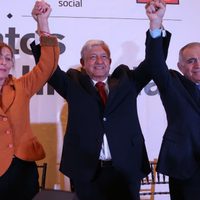AMLO presenta a Tatiana Clouthier como coordinadora nacional de campaña