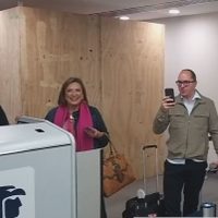 En Morena manipulan la realidad: Zambrano ante polémica de Xóchitl Gálvez en aeropuerto