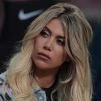 Su mejor ángulo: Wanda Nara le hizo frente al verano y deslumbró con una postal desde la piscina