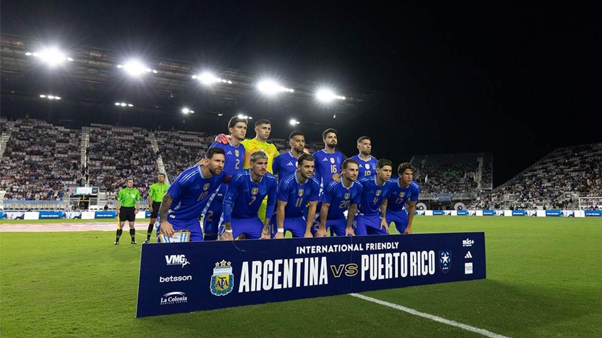 Así formó la Selección argentina con Messi que jugó todo el partido.
