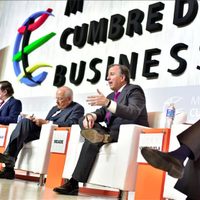 Claudio X. González destapa a Meade y arremete contra AMLO