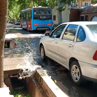La pérdida de agua que vuelve a aparecer y preocupa a los vecinos de Ciudad