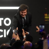 Javier Milei habló frente sindicalistas y prometió más trabajo en un acto organizado por Luis Barrio