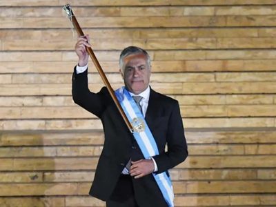 Para el diario La Nación, Cornejo coloca a "personajes oscuros" en organismos de control