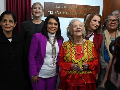 Senado nombra sala de comparecencias “Elena Poniatowska Amor” en honor a la célebre escritora