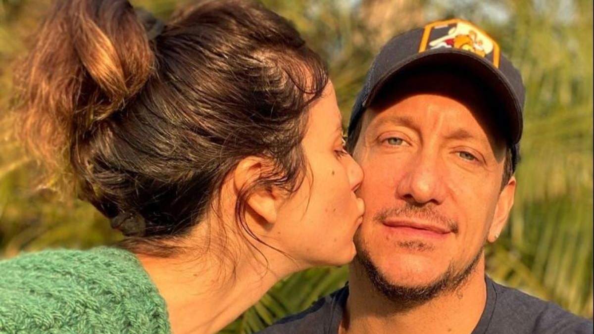 El actor y director argentino Nico Vázquez, y su esposa, la actriz Gimena Accardi, sobrevivientes al derrumbe