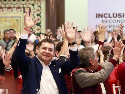 Alejandro Armenta incorpora a Julio Huerta a su campaña