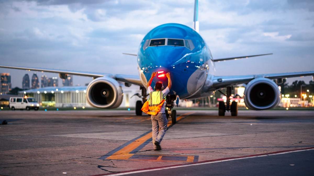 El paro de pilotos afectará las operaciones varios días. Fuente: (X)