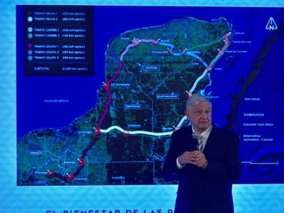 AMLO amaga con exhibir a empresas que no cumplan en construcción del Tren Maya