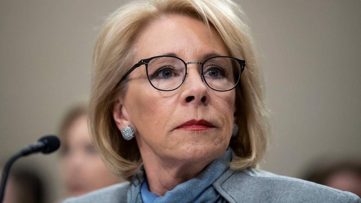 Secretaria de Educación estadounidense, Betsy DeVos. Fuente: (Twitter).