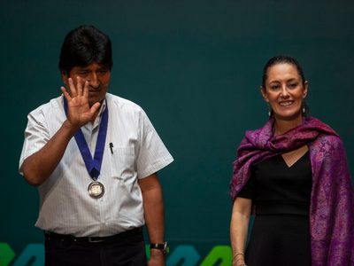 El gobierno de la Ciudad de México nombra a Evo Morales huésped distinguido
