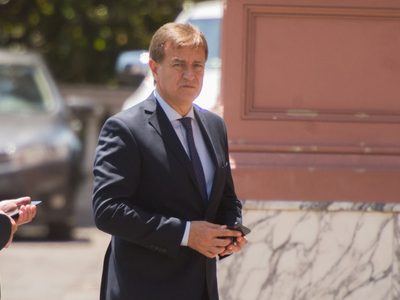 Presionado por los comerciantes, Suárez toma distancia de la Nación para definir nuevas medidas