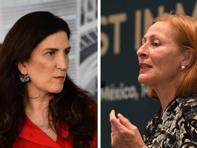 Kenia López y Tatiana Clouthier se acusan de incongruentes