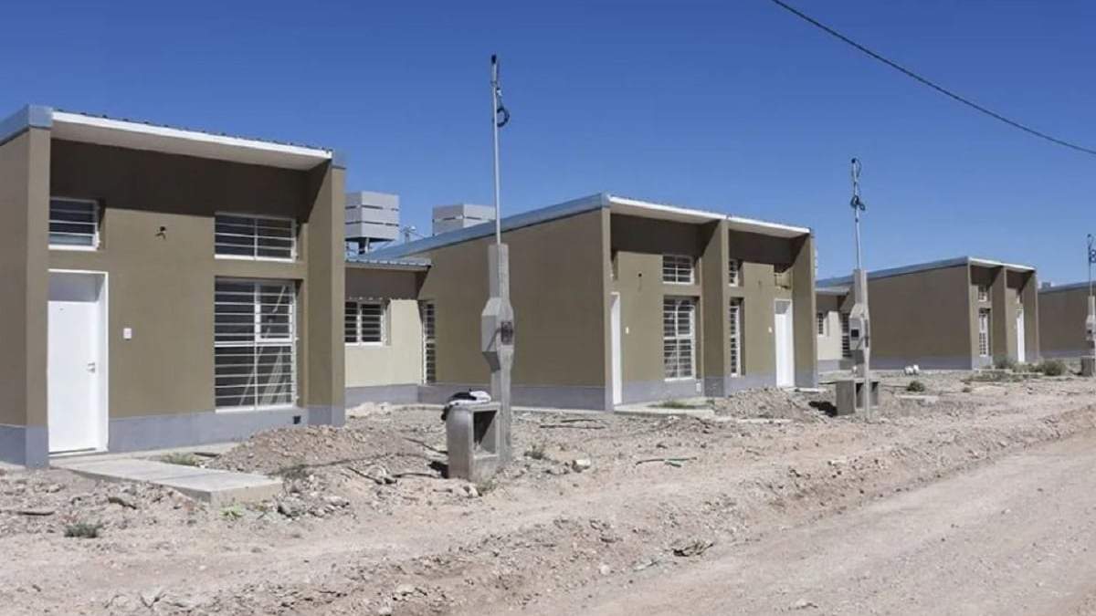 El gobierno generó una estrategia para el cobro de cuotas impagas y destinar esos fondos a la construcción de nuevas viviendas. Fuente: (Gobierno de Neuquén)