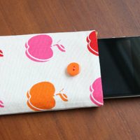 Con solo 1 cosa fácil de conseguir: lo que tenés que guardar en la funda de tu teléfono para atraer el éxito