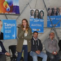 Tanya Bertoldi anunció entrega de créditos y lotes con servicios en Neuquén
