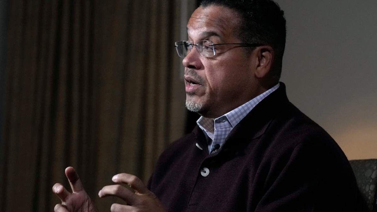 Keith Ellison, fiscal general de Minnesota, en Boston el 15 de noviembre del 2023