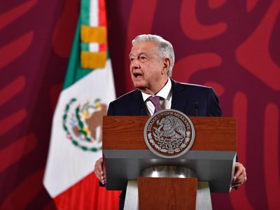 AMLO presume "logro" de Adán Augusto por avalar ampliación de Ejército en las calles