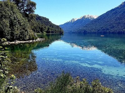 Denunciaron una nueva conexión cloacal en cercanías del río Correntoso