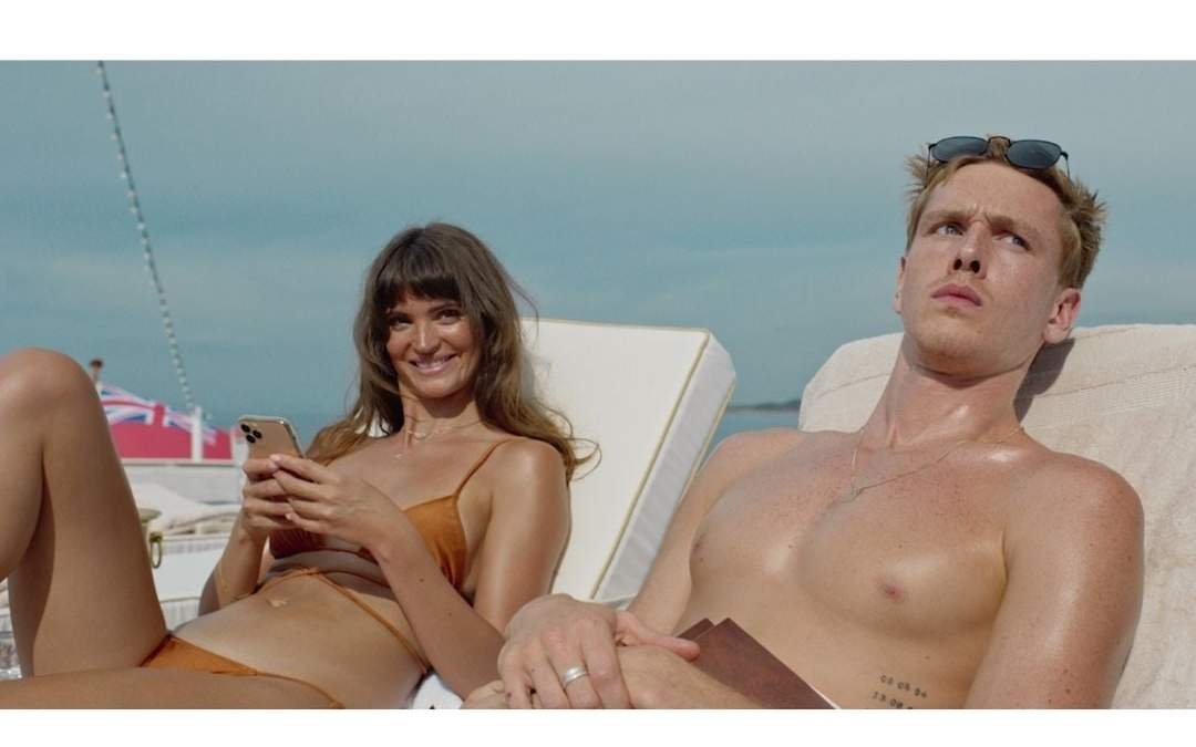 El triángulo de la tristeza” (Triangle of sadness, 2022) es el nuevo largometraje del sueco Ruben Östlund