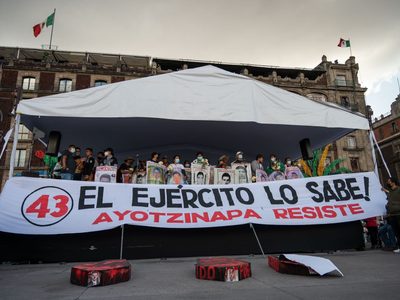 A 8 años de Ayotzinapa, padres se lanzan contra la FGR, el encubrimiento al Ejército y filtraciones