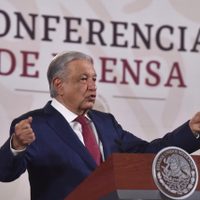 Si Salinas Pliego presenta pruebas del robo a pensiones, yo pongo la denuncia: AMLO