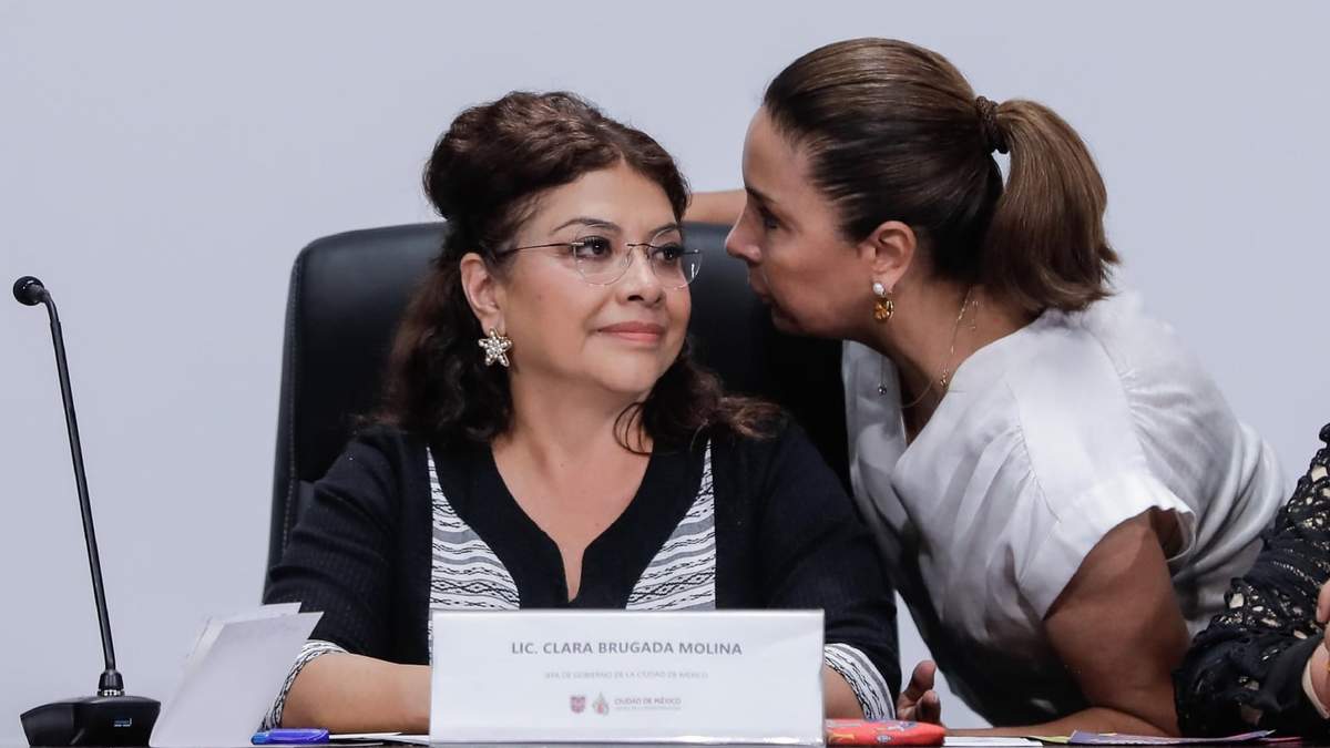Conferencia de Clara Brugada